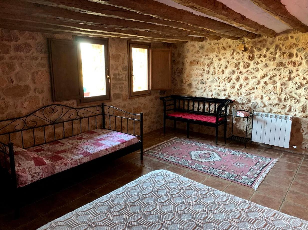 Masia De La Serra De La Cogulla Penarroya De Tastavins Luaran gambar