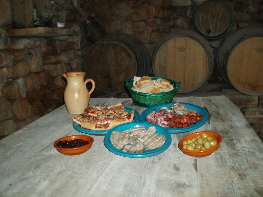 Masia De La Serra De La Cogulla Penarroya De Tastavins Luaran gambar