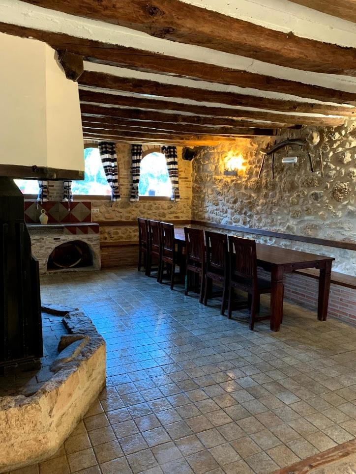 Masia De La Serra De La Cogulla Penarroya De Tastavins Luaran gambar